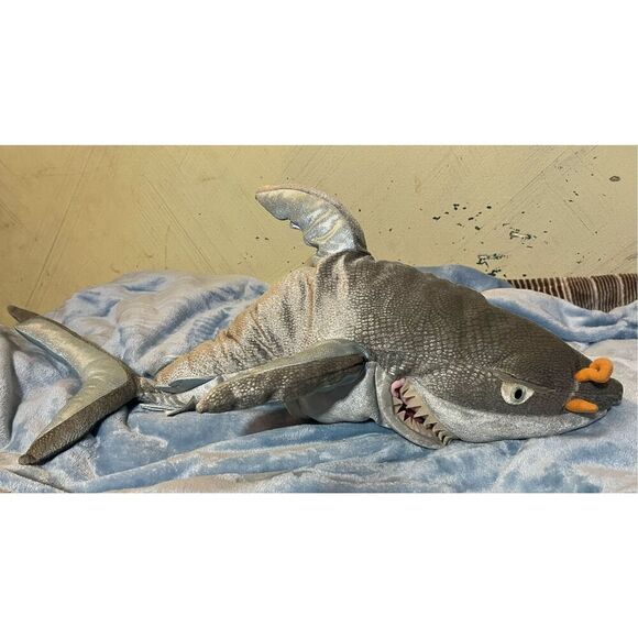 Disney Store Talking Chum SharkTales 22” Large Hand Puppet Plush - Picture 8 of 12